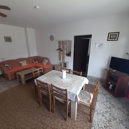 Apartment Kolonija Slavonski Brod Exteriör bild