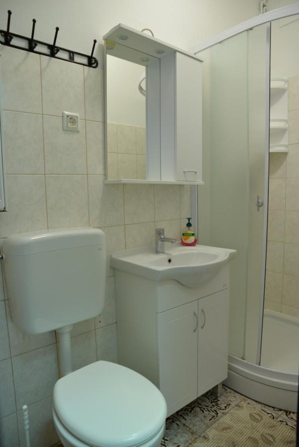 Apartment Kolonija Slavonski Brod Exteriör bild